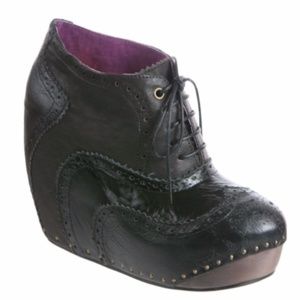 Irregular Choice "What an Angel Boot"